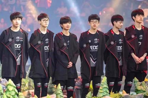 里肯谈多特3-3战平法兰克福：这是对德甲联赛的