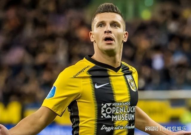 并用底薪发 并用底薪发